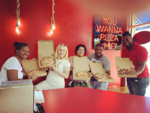 Pa' Comer Cuban Pizza. - Hialeah