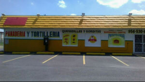 Panaderia y tortilleria Flores - Donna