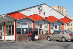 Paul's Donuts - North Little Rock