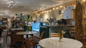 Persnickety Crane Cafe - Yorktown