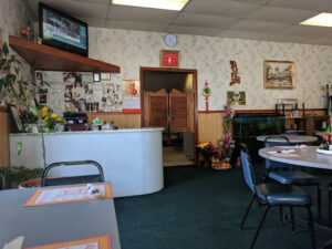 Phong Lan Restaurant - Cedar Rapids