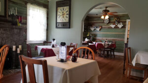 Pine Street Cafe at Silver Sycamore - Pasadena