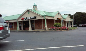 Pizza Hut - Lilburn