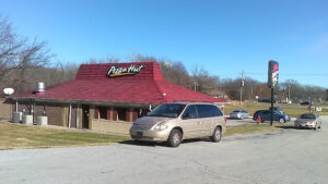 Pizza Hut - Boonville