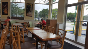 Pollo Tropical - Pinecrest