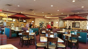 Polly's Pies Restaurant & Bakery - Hemet