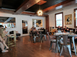 Pounce Cat Cafe + Wine Bar - Charleston