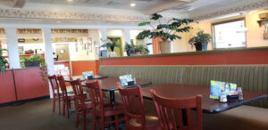 Queen's Pizza & Restaurant - Tarpon Springs