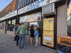 Ralph's Italian Ices Merrick - Merrick