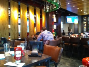 Red Robin Gourmet Burgers and Brews - Davenport