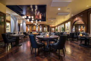 Red Salt Room by David Burke - Garden City