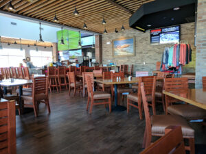 Redhead Lakeside Grill and Yacht Club - Osage Beach
