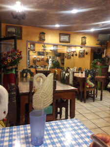 Restaurant Mary - Santa Ana
