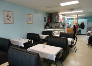 Rose's Grill - Willoughby