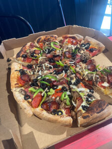 Round Table Pizza - Tehachapi