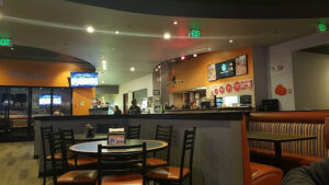 Round Table Pizza - Manteca