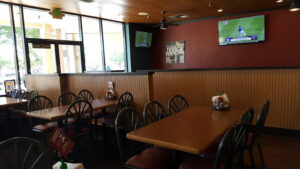 Round Table Pizza - Yuba City