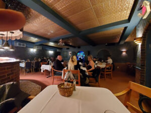 Saxony Steak Room & Lounge - Hobbs