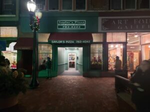 Saylor's Front Street Pizzeria - Dowagiac
