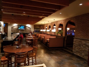 Shakers Restaurant - Roanoke