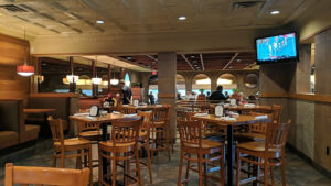 Shakers Restaurant - Lynchburg