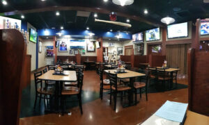 Shoeless Joe's Ale House & Grille - Addison