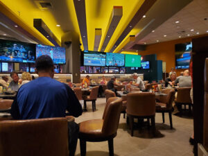 Silks Bar and Grill - Hot Springs