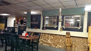 Smokey Que's - Marion