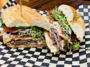 Smuggler's Deli - Auburn