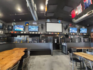 Southpaws Perfect Pizza and Sports Pub - Albany