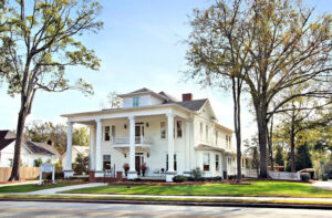 Sparrow Hill Inn - Monroe