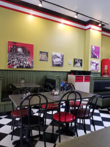 Square Pizza - Independence