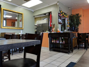Sriracha Thai Restaurant - Carson