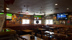 Straw Hat Pizza - Manteca