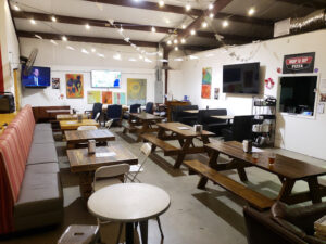 Suds Monkey Brewing Co. (Brewery & Pizza) - Austin