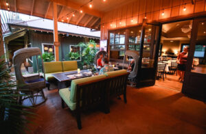 THE POUR HOUSE Italian Kitchen and Wine Bar - Lahaina