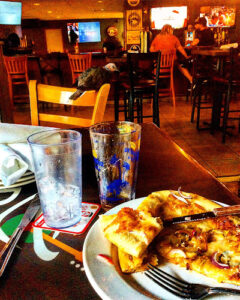 TJ's Sports Bar & Grill - Honolulu