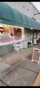 Tatis Cakes & Coffee Shop LLC - Davenport