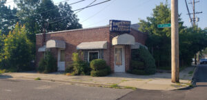 Teddy's Restaurant & Bar - Elmont