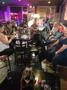 The 86ers Lounge - Barstow