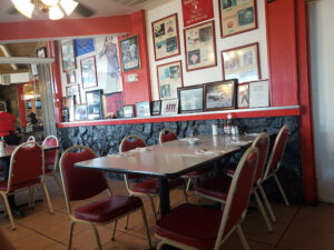 The Bar B-Q Pit - Merced
