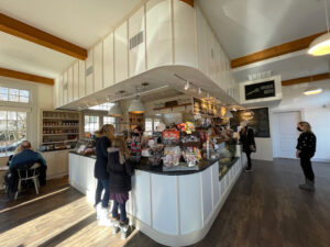 The Country Table - Greenwich