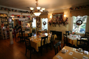 The English Tea Room & Eatery - Covington