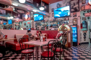 The Great Grill - Back to the 50's - Burbank