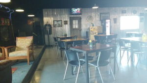 The Horse's Mouth Tavern - Belding