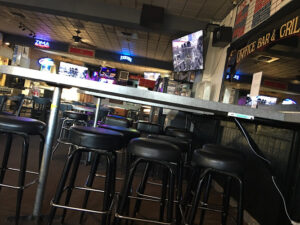 The Offfice Bar & Grill - Kennewick