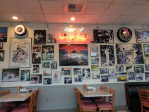 The Original Mel's Diner - Folsom