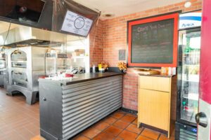 The Oven Pizza Parlor - Bellflower