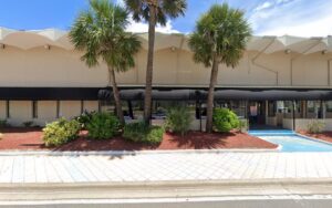 The Pier House - Daytona Beach