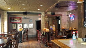 The Slinger House Pub & Grille - Slinger